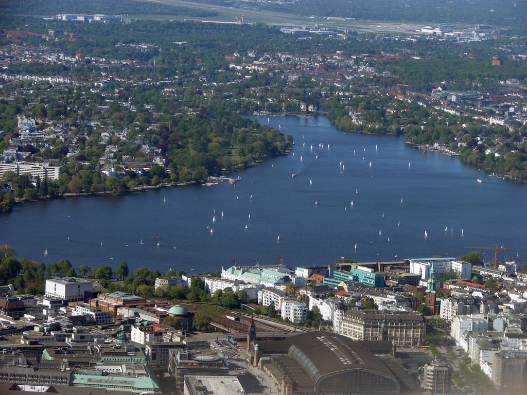 Hamburg from above (Alster, Airport) by pixartist