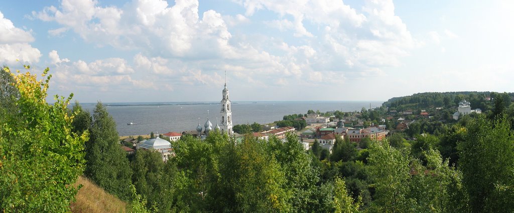 Yurevets. Panoramic view from a riverside hill. Ivanovskaya oblast'. Russia by Afad