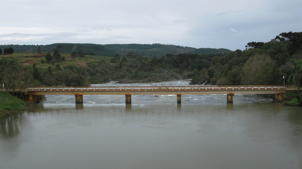 Visão a partir da Ponte Ferrea by Loivinho França