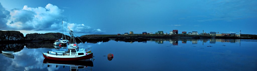 Flatey - Night shot by Sigurtor Holm