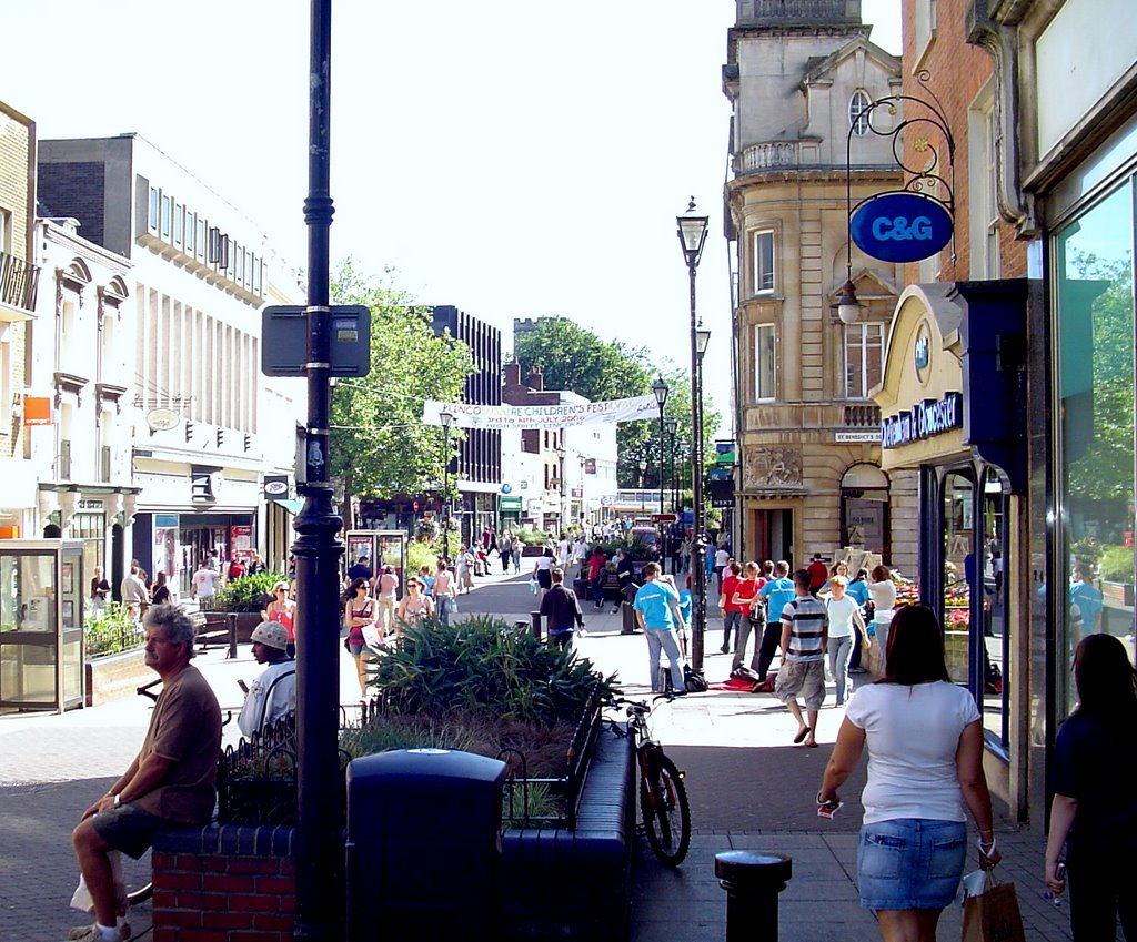 Lincoln High Street by rendezvous