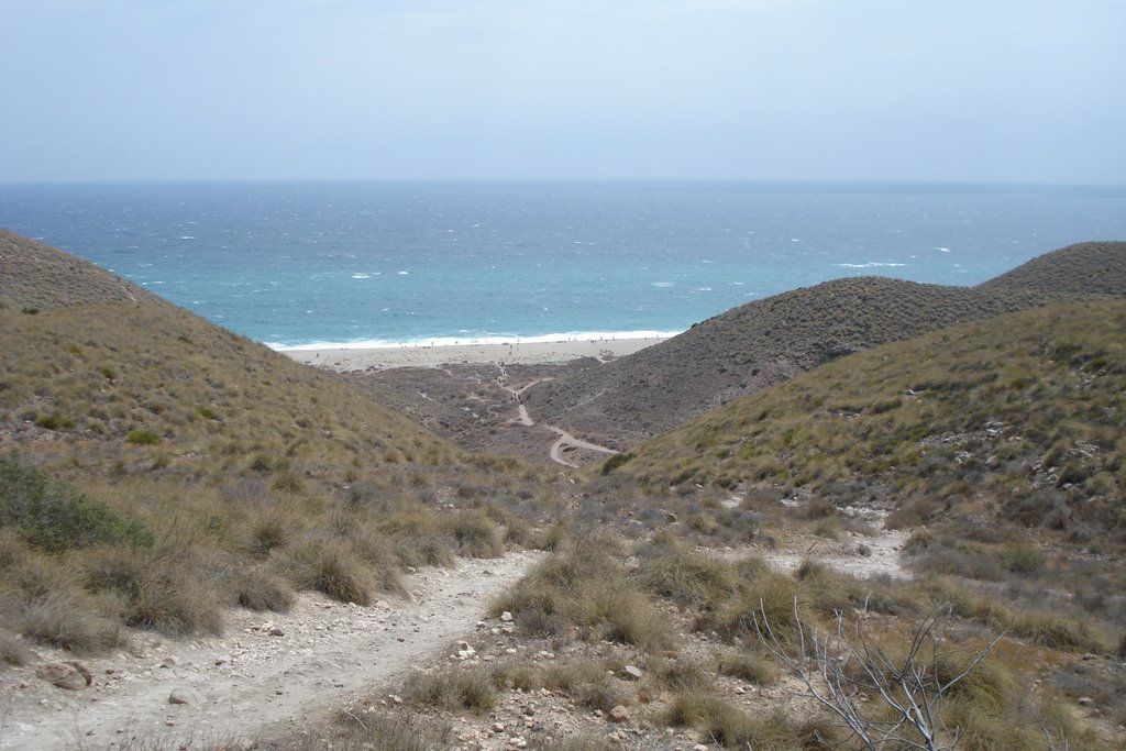 Playa de los muertos by jorge asensio