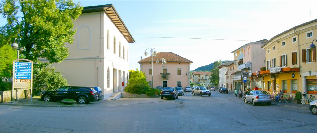 Piazza di Travesio by Livio Cescutti