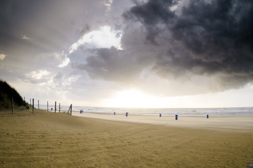 Katwijk aan Zee by svetlana_b