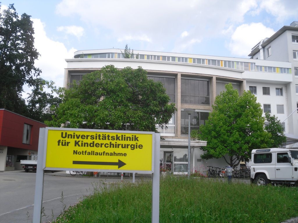 LKH-Univ. Klinikum Graz Notfallaufnahme Kinderchirurgie by Mario Triegler