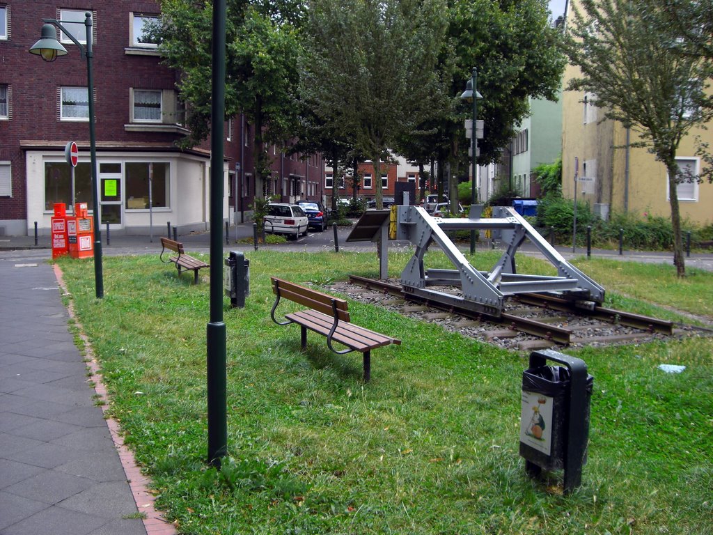 Opladen. Über 160 Jahre Eisenbahn in Leverkusen. Seit 1863 Gründung..... by GruzintsevAndrey