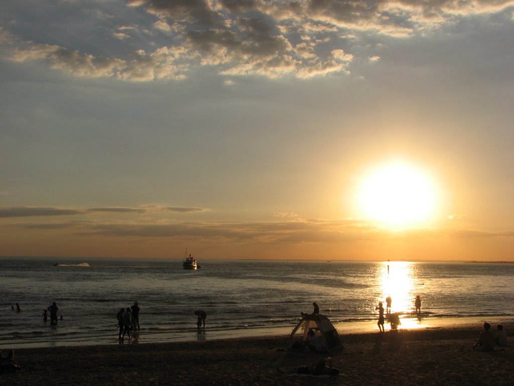 Melbourne-St.Kilda Beach at sunset by branko99