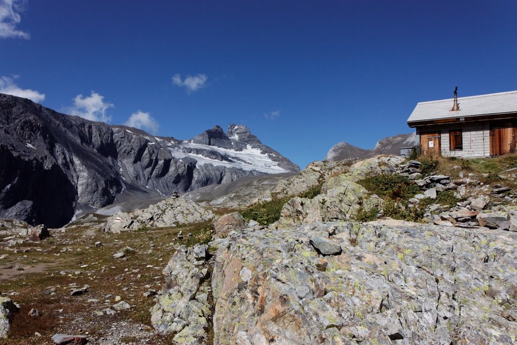 Passhöhe Panixerpass, Hütte by Mont Choco