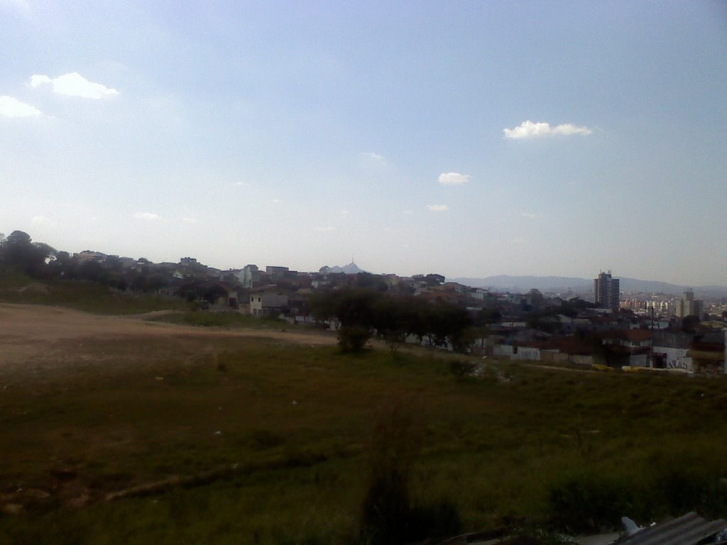 Futuro campus da UNIFESP em Osasco (pico do Jaraguá ao fundo) by Carlos Antonio de Souza do Amarante