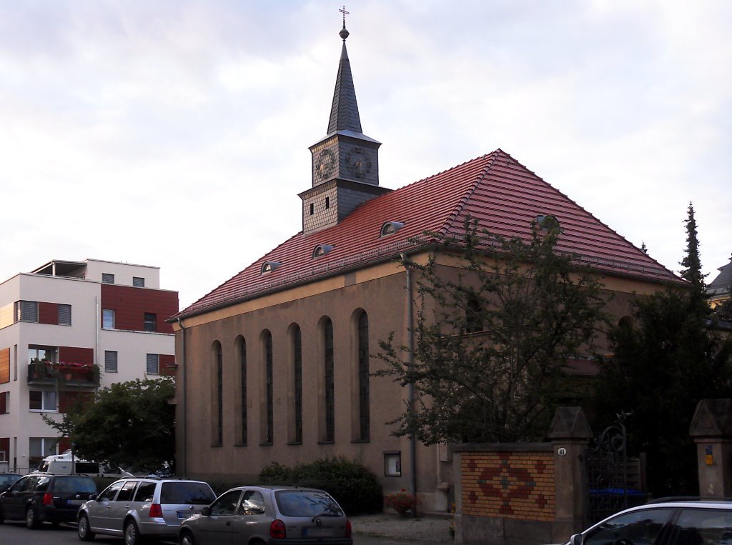 Die Kirche auf der Augsburger Strasse in Dresden by rucksackkruemel