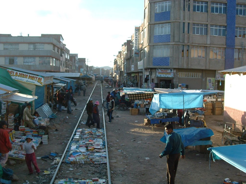 Juliaca trackside market. by A. Souter