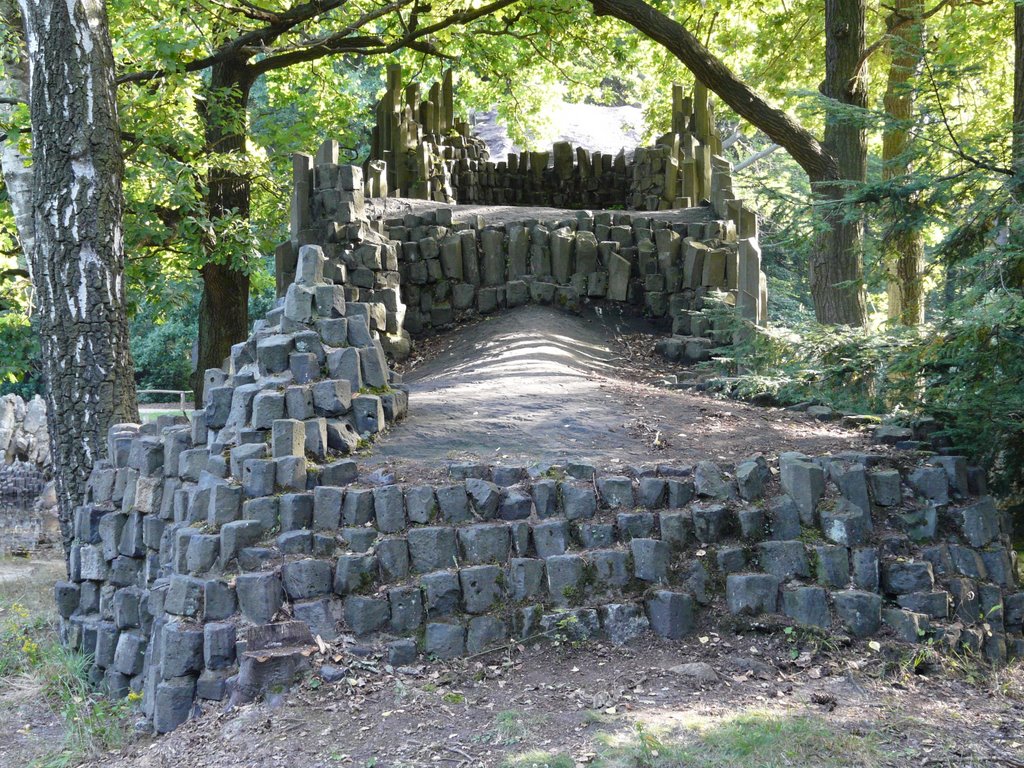 Germany_Saxony_Lausitz_Garden of Kromlau_Rakotz-Bridge_P1090314.JPG by George Charleston