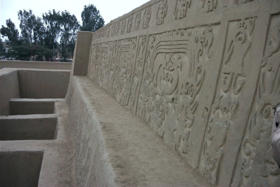 Huaca Arco Iris II by sjors