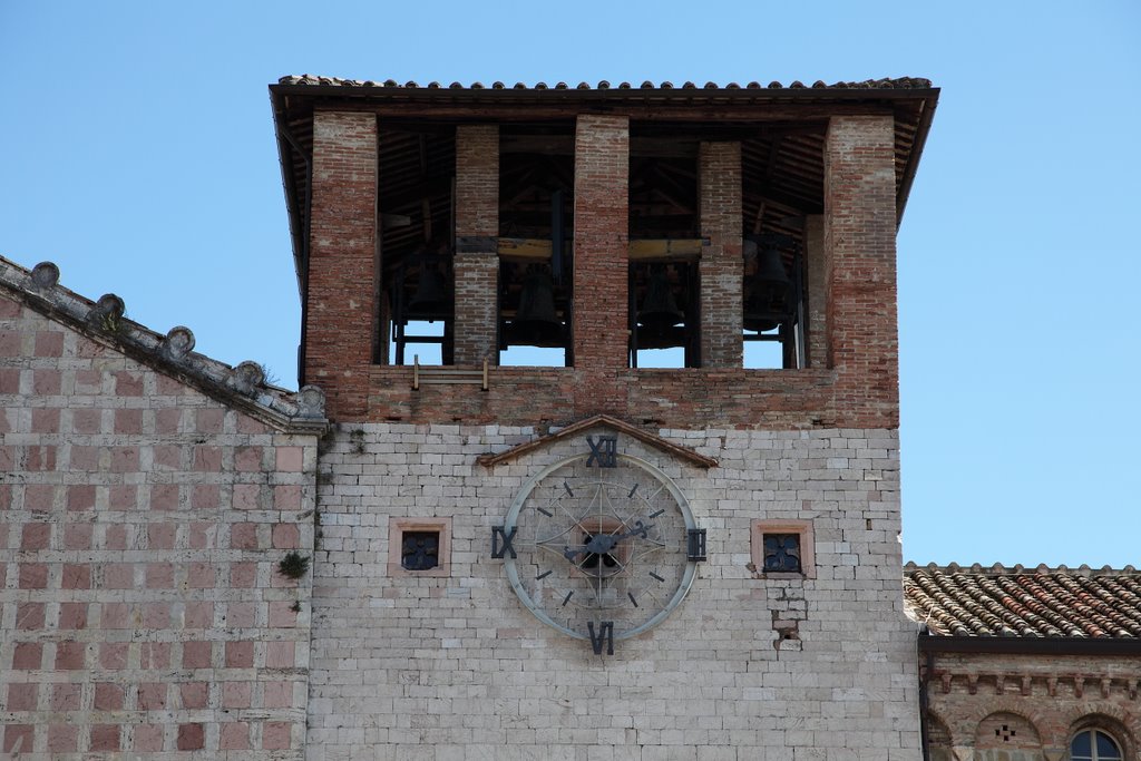 PERUGIA - MADONNA DI MONTELUCE PARTICOLARE - by tony1946