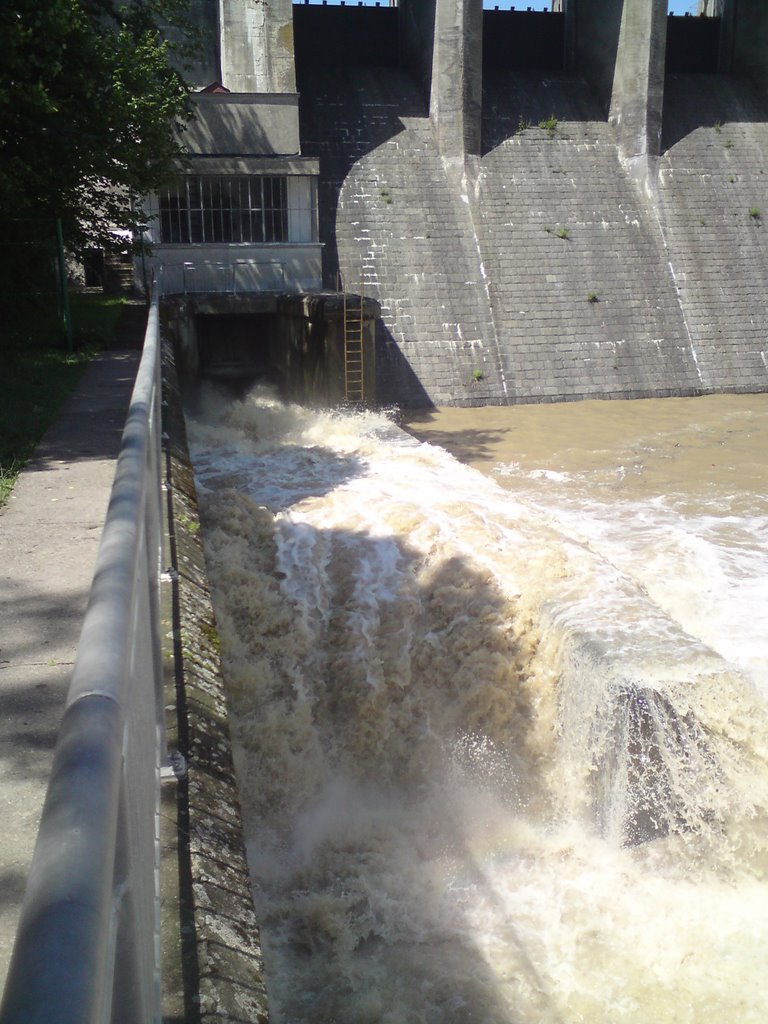 Dam near Brno by sanderschot