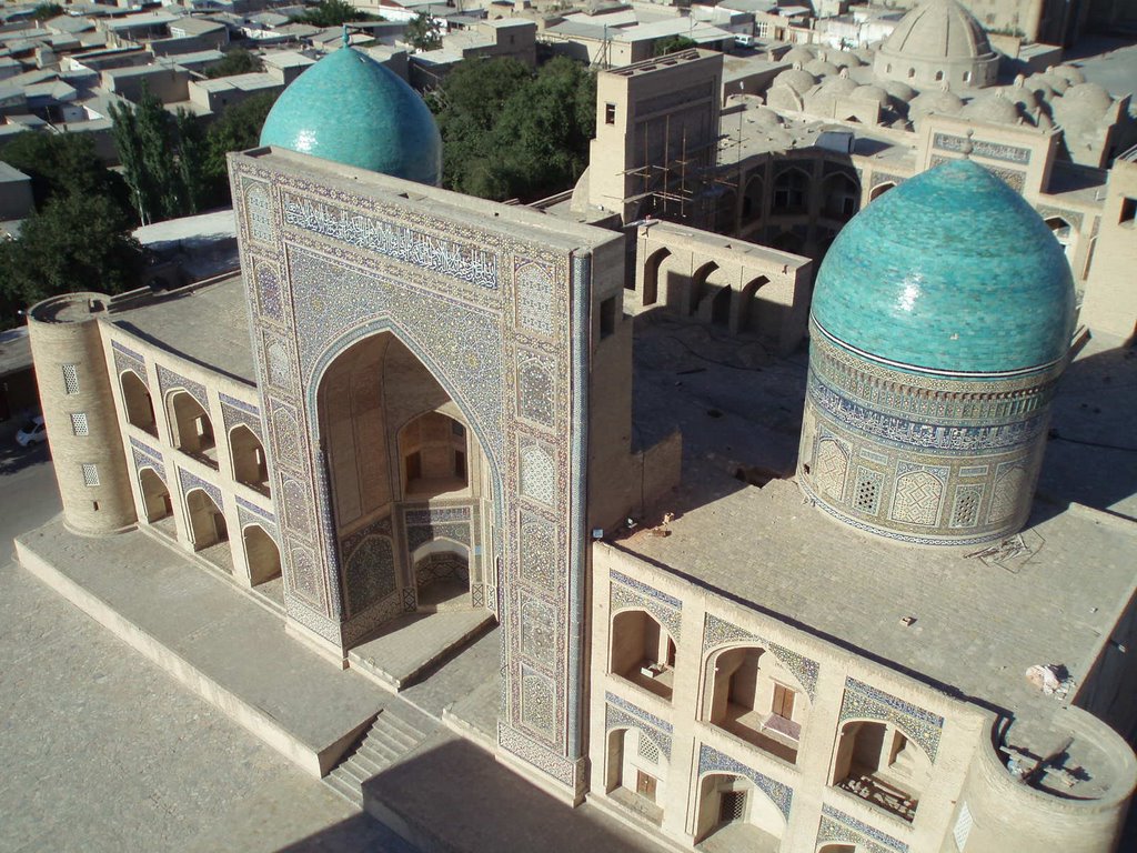 Miri Arab Madrassah Bokhara May 2007 by David Holt