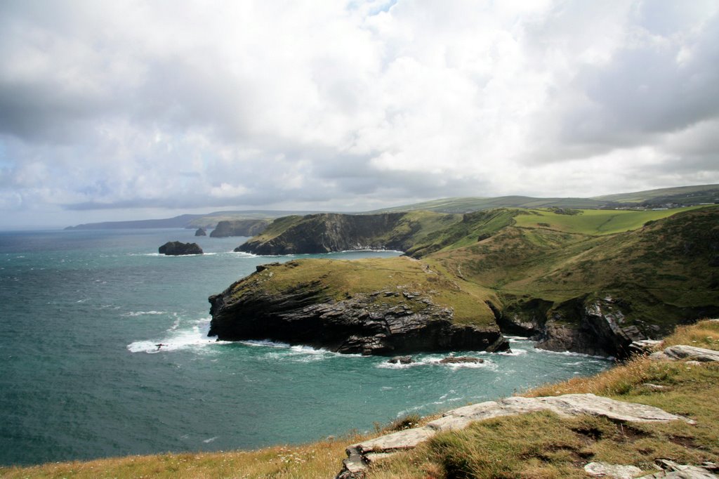 Küste bei Tintagel, Cornwall by gustl