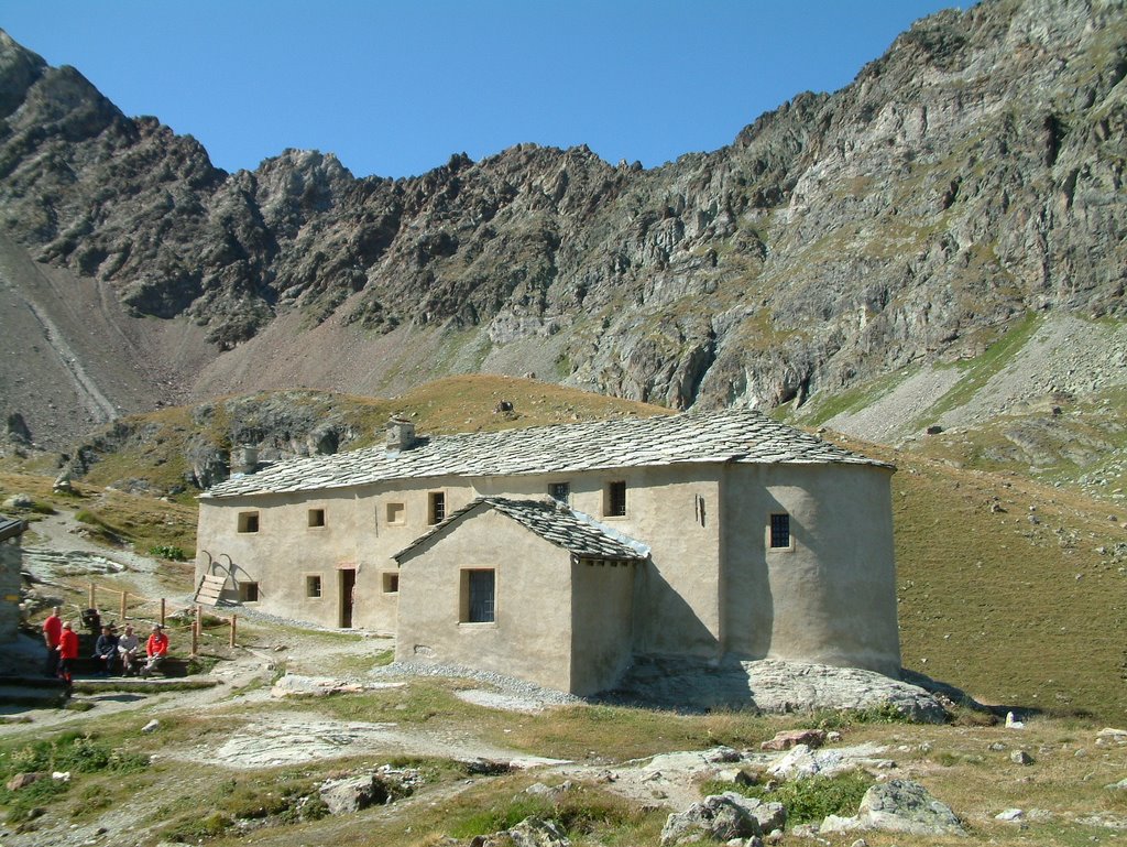 Oratorio di Cuney, la chiesa by Giuseppe Milasi