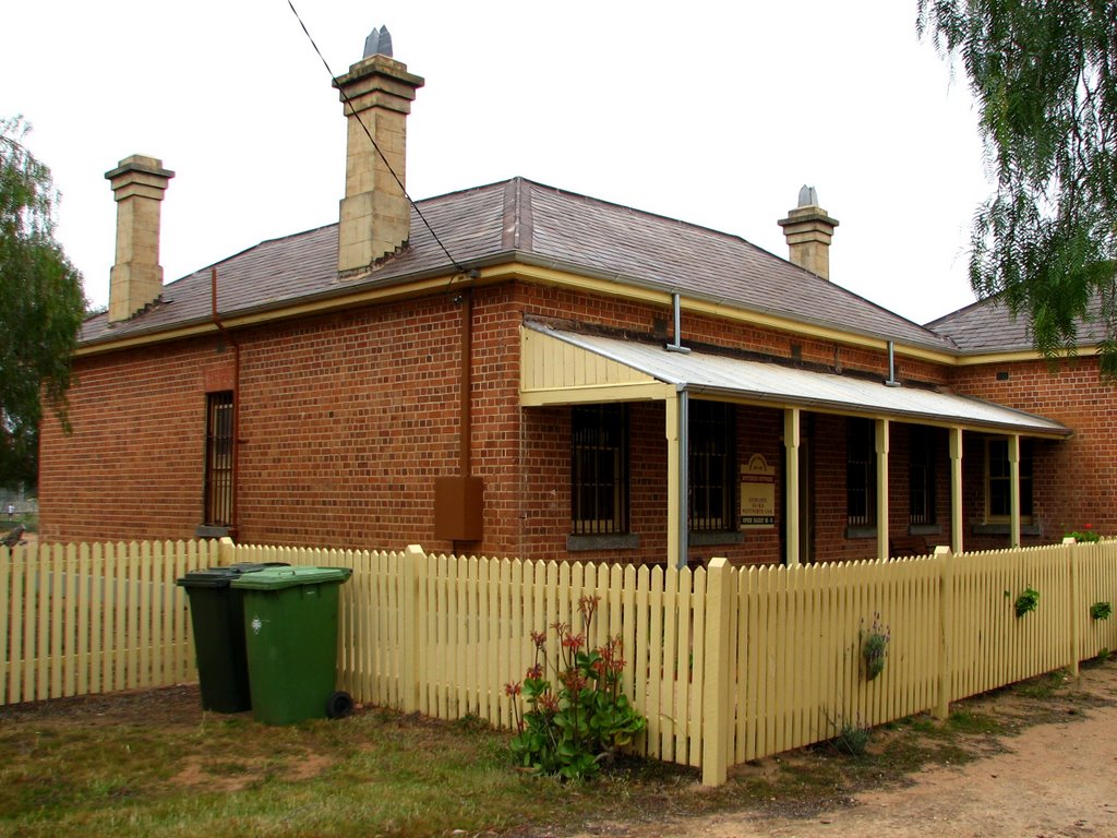 Wentworth Gaoler's Residence [1879-1927] by Muzza from McCrae