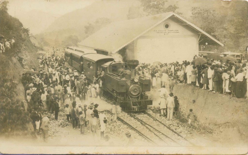 Inauguración Estación Bochalema, Línea Sur del Ferrocarril de Cúcuta, 1928. by Silvano Pabón Villam…