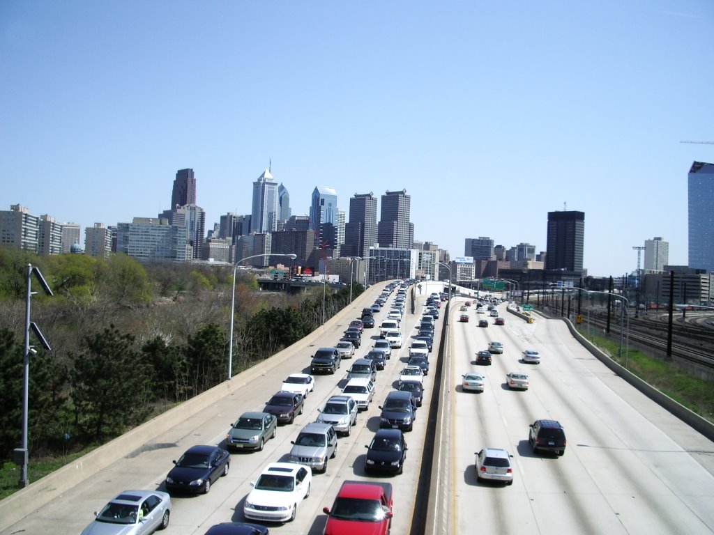 View of 676 from Spring Garden Bridge by jayneo8