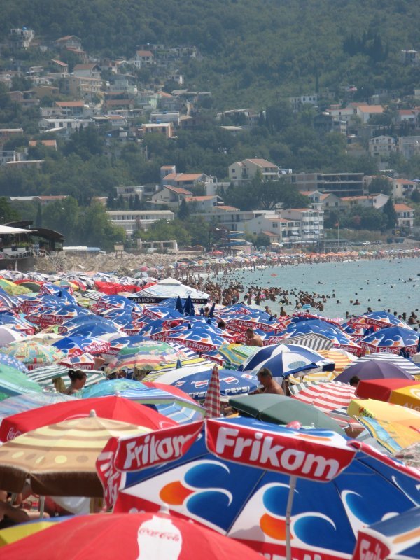 Sutomore, plaža danju, pogled s'zapadne strane by de8j8a