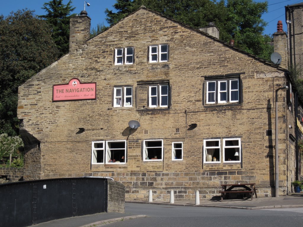 The Navigation pub, Sowerby Bridge by alastairwallace