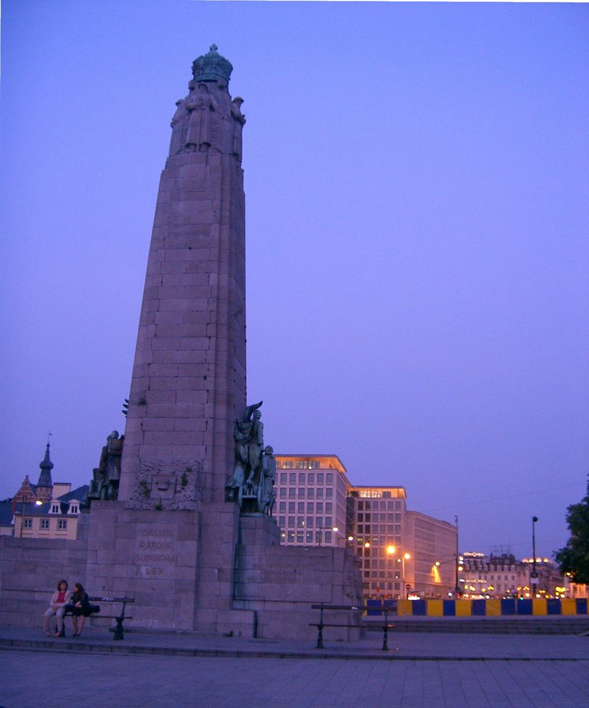 Cenotaph Brussels by Fayfife