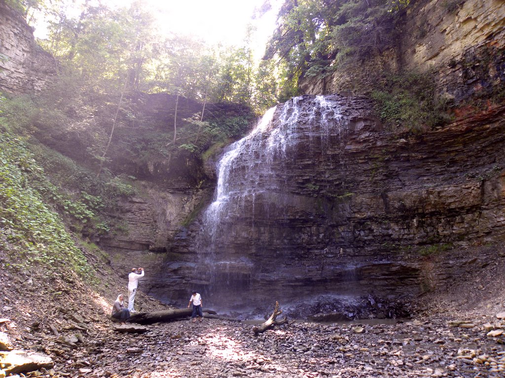 Tiffany falls by Olga SMile