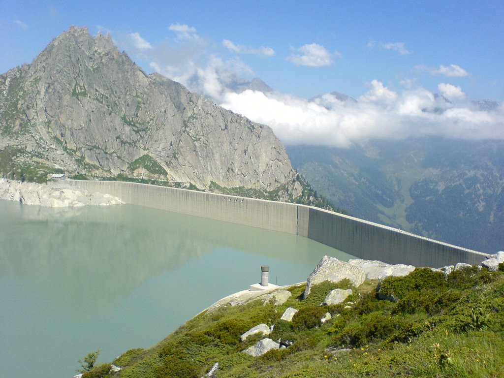 Lago da l'Albigna by Andy Gyx