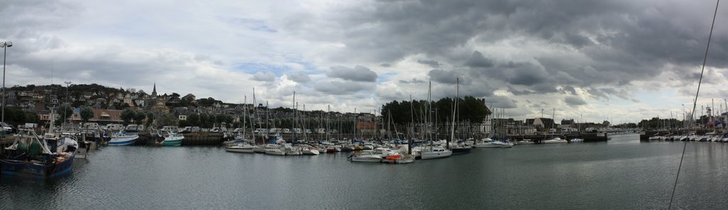 Deauville - Port de Plaisance by TobiH