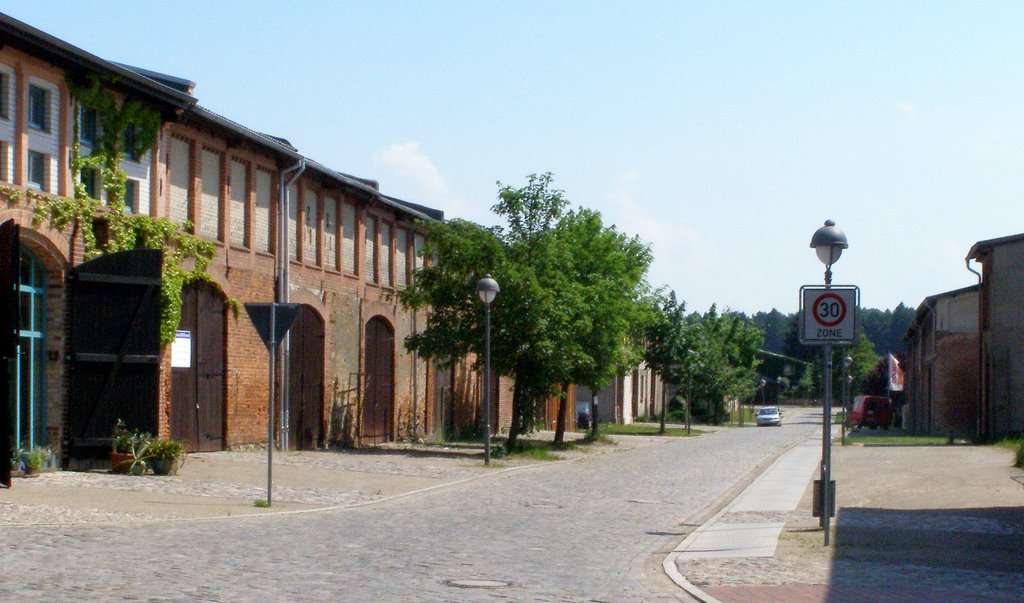 Historische Scheunenstraße by schantiri