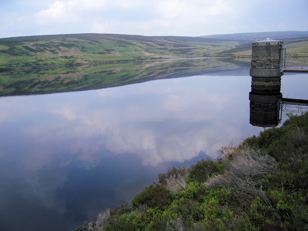 Higher Swineshaw Reservoir by Paul Whittaker