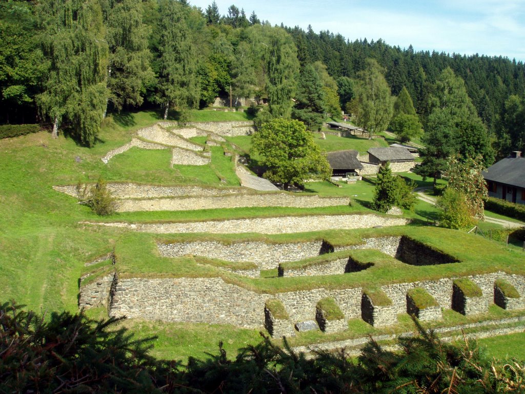 Archäologischer Park Magdalensberg by Kloiner