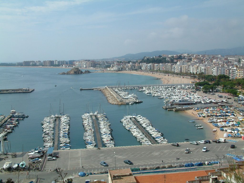 Blanes. Vista general by Joaquim Naval Borràs