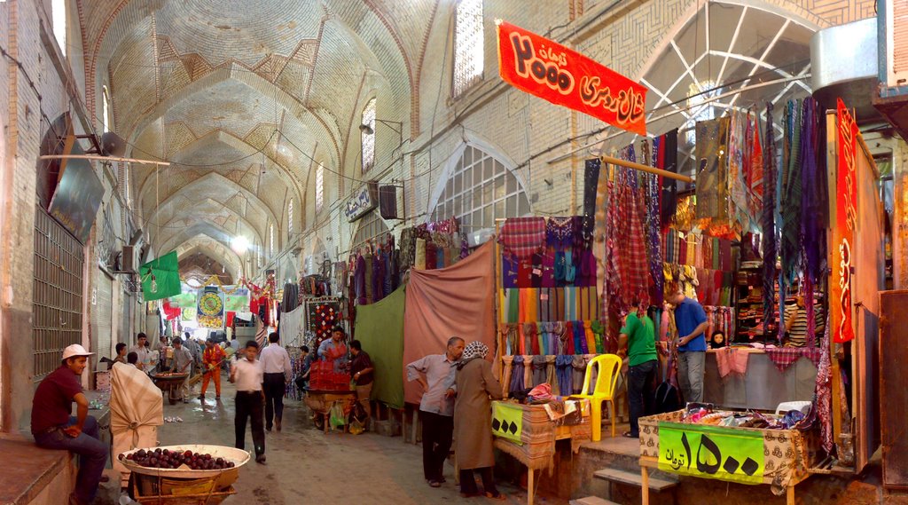 Shiraz, the Vakeel Bazar بازار وکیل شیراز by Kookherd