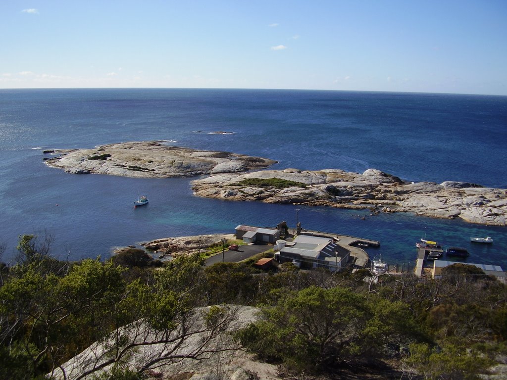 Govenor Island from Whalers Lookout by Peter Ermel