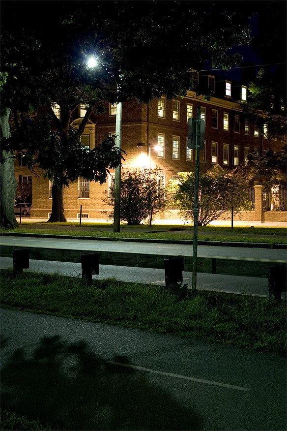 Harvard Dorm at Night by tobogranyte