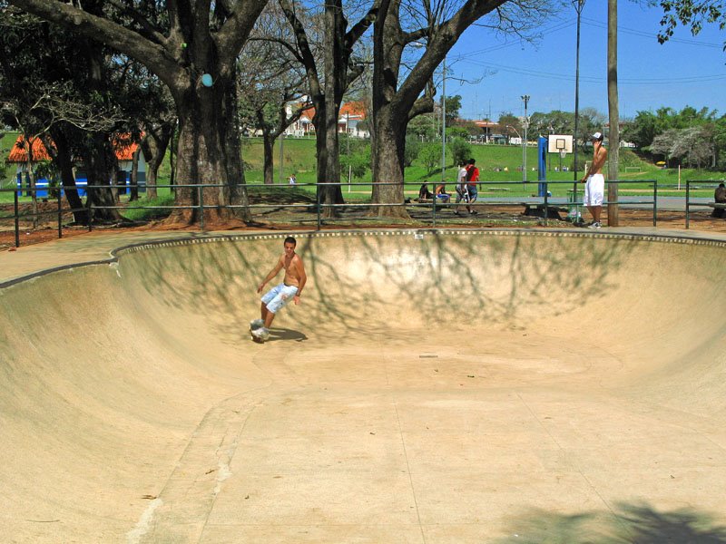 Pista de skate do Parque Portugal - Taquaral - set/2009 by Eduardo M. P. Dantas