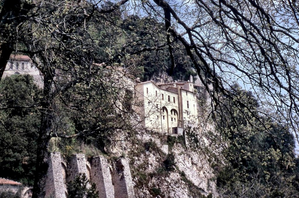 GRECCIO. Convento Francescano by Roberto Tomei