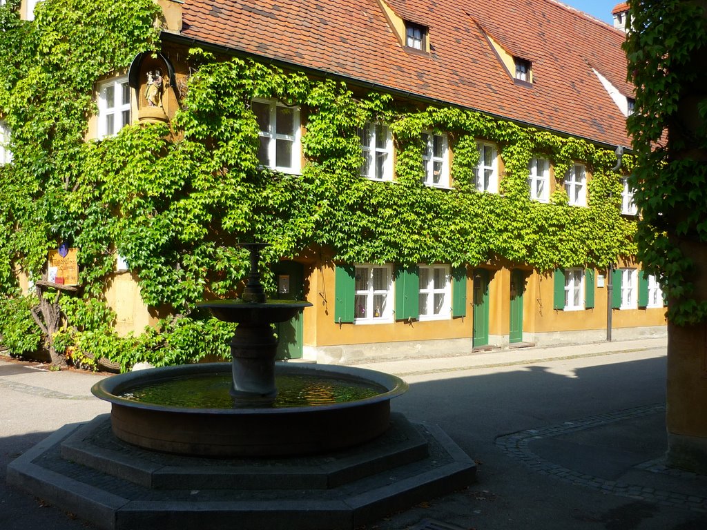 Fuggerei Augsburg by dorothee