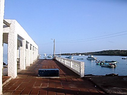 Artisans Pier | Main point of sea traffic for locals and tourists. by galapagoensis