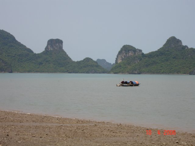 Vịnh Cát Bà by chetrunghieu