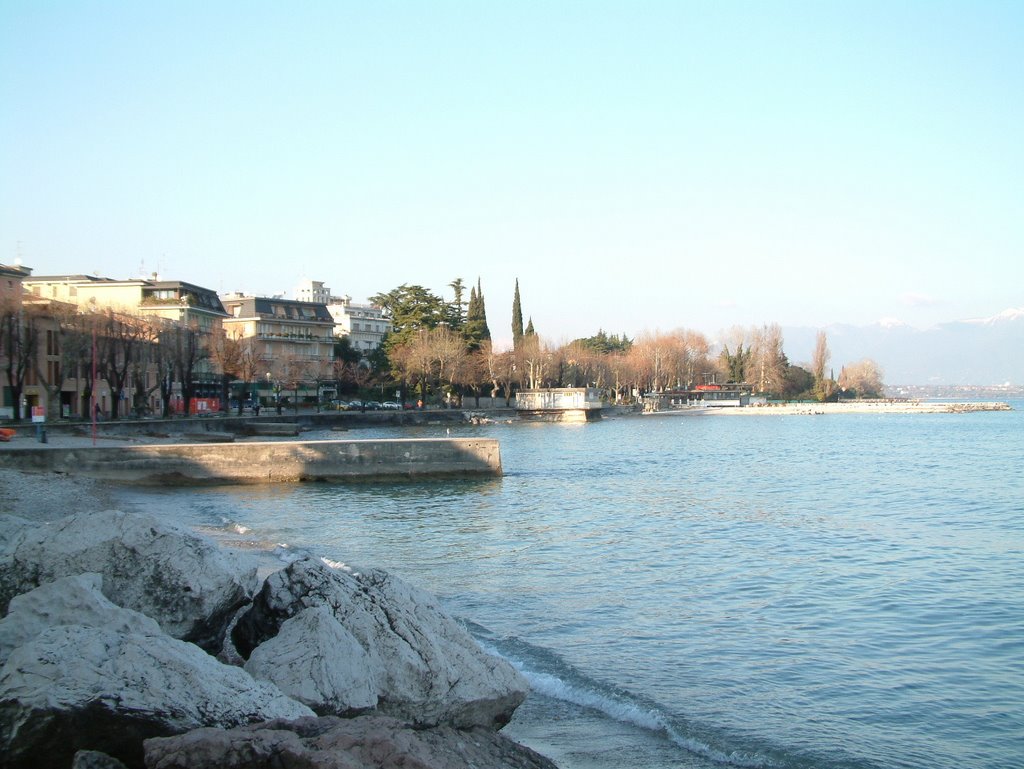 Desenzano del Garda by Giuseppe Milasi