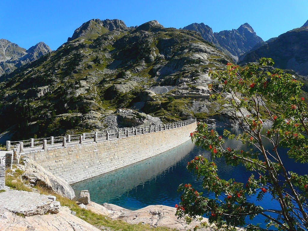 France, le Barage du Lac d'Artouste by Roger-11