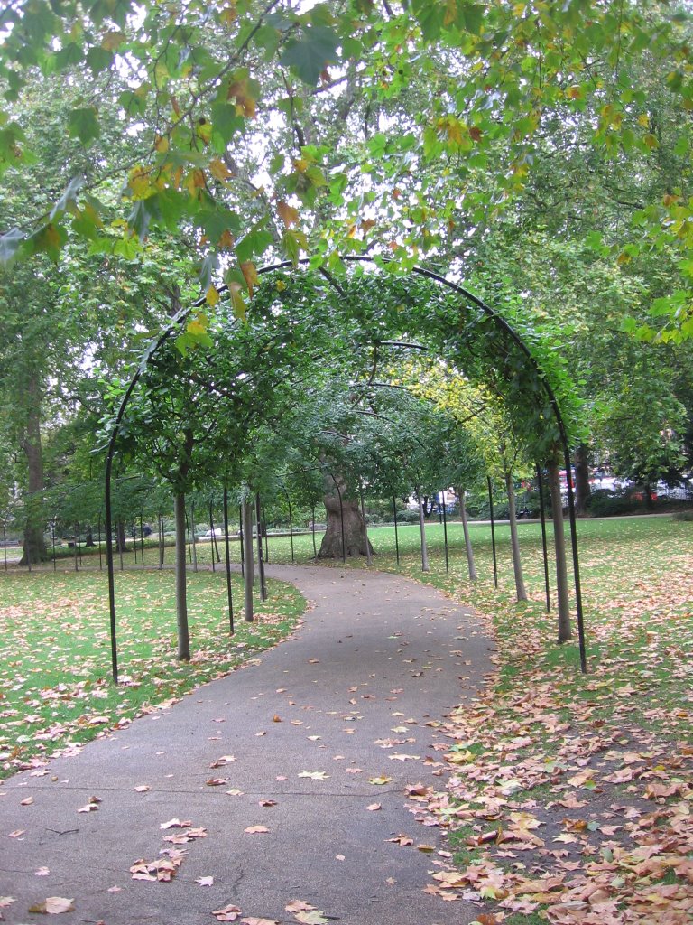 Russel Square by StameniM