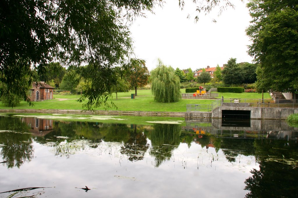 Wensum through the park by radar6491