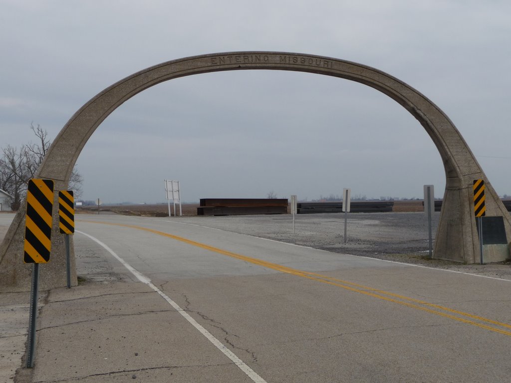 Missouri Arkansas Border On Highway 61 Entering Missouri by jdoggi53