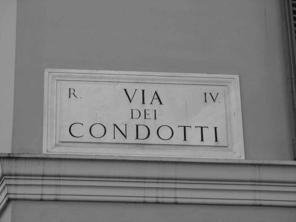 Via dei Condotti by Andrea Marasca (Deus…