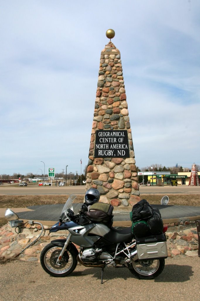 Geoographical Center of North America, Rugby, North Dakota! by http://timtraveler.com